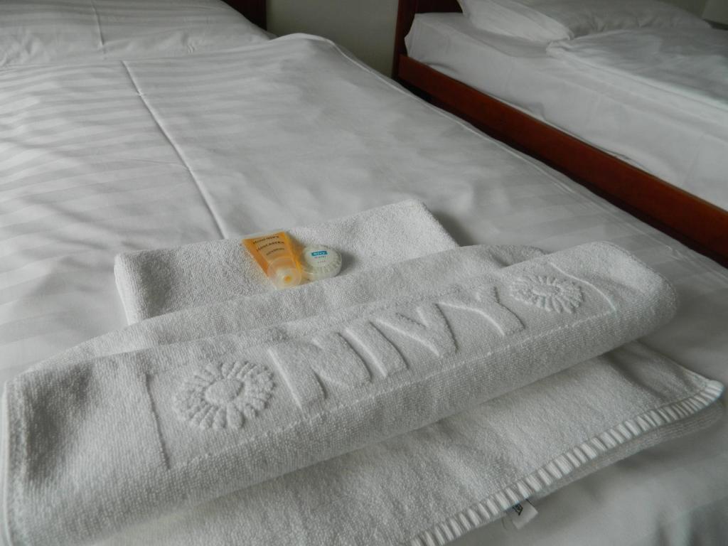 Hotel Nivy Братислава Экстерьер фото